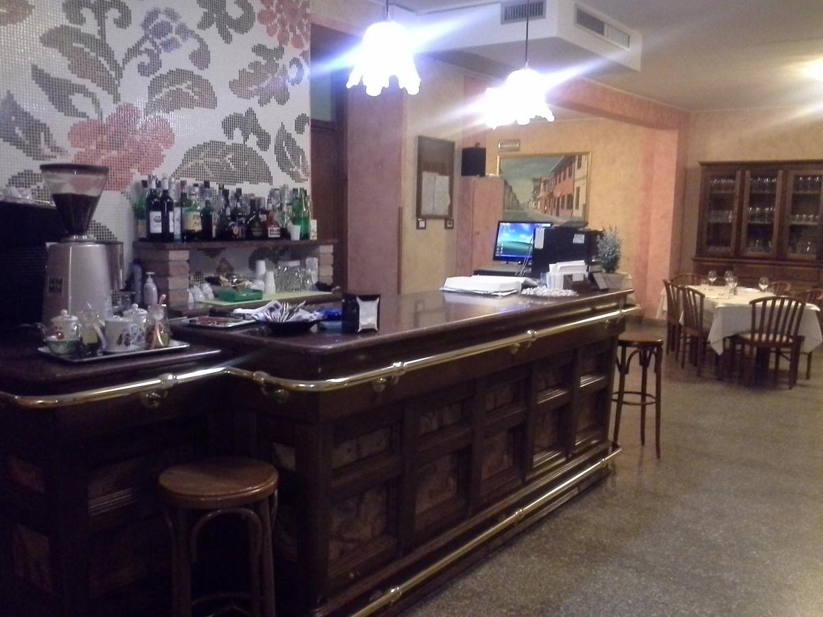 提契诺意大利餐厅齐瑞科酒店 Carbonara al Ticino 外观 照片
